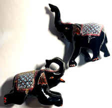 3   Holz-Figuren-Elefant