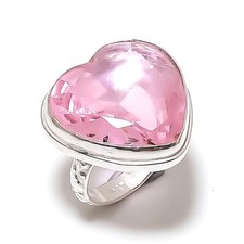 Natürlicher rosa Kunzit