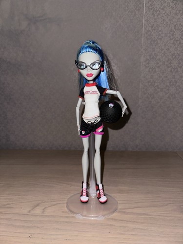 Monster high classroom - monster,