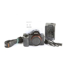 Sony Alpha 7 + 13 Tsd