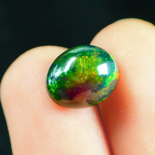 Schwarzer opal - ct,