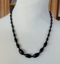 Alte Kette Koralle ? Bernstein ? Schwarz