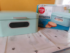 schöner Brotkasten lindgrün neuwertig- kaum benutzt-30,5x15,5x 18,5 cm