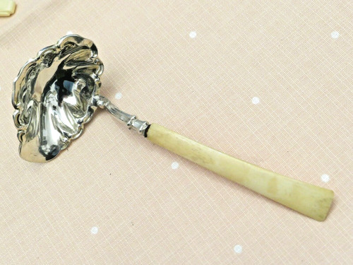 Biedermeier saucenkelle silber - biedermeier,