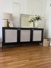 Schwarzes Sideboard aus Holz