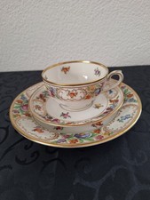 Seltene Porzelan-Tasse mit