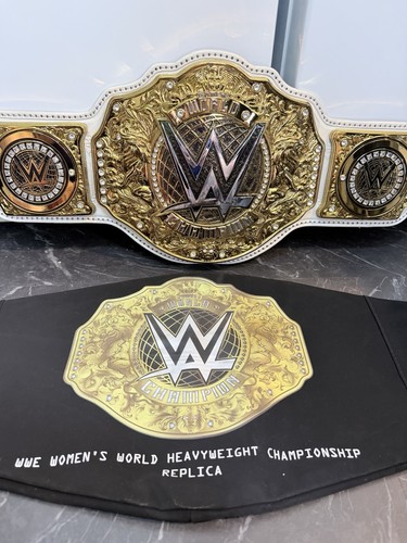 Wwe aktueller damen world - wwe,