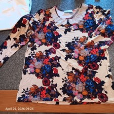 Florales Langarmshirt von Lola