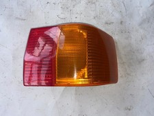 Rückleuchte Rücklicht Heckleuchte außen rechts für AUDI 80 B3    893945096