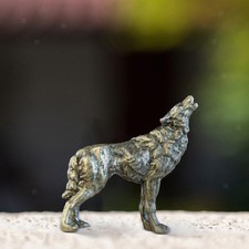 Wolf-Statue aus