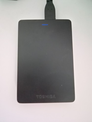 Toshiba hdth320ek3ab canvio - toshiba,