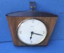 „Hermle“ Wanduhr, Quarzwerk. Anschaffung 1971, funktioniert einwandfrei.