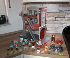 Playmobil Ghostbusters Hauptquartier Haus Wache Figuren Höllenhunde Geist ...