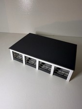 Fahrzeughalle 4 Tore 1:160