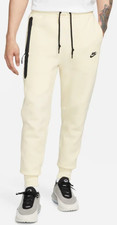 FB8002-113 Nike Sportswear