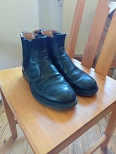 Dr. Martens Chelsea Boots –