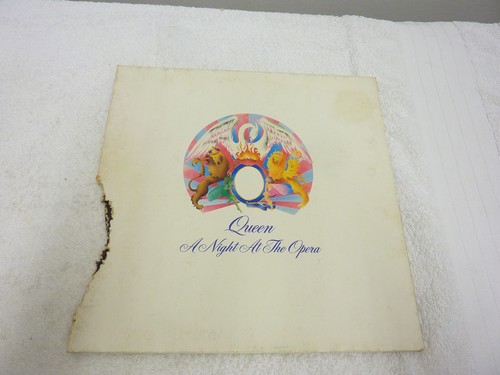 Queen night the opera - at,