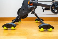 Wippfüße für Van Rysel D100 Smart Trainer | Van Rysel D100 Tennisball Mod