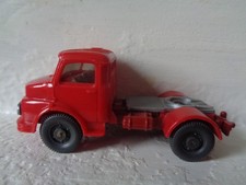 Wiking Zugmaschine MB 1413 mit  Lüfter  rot!