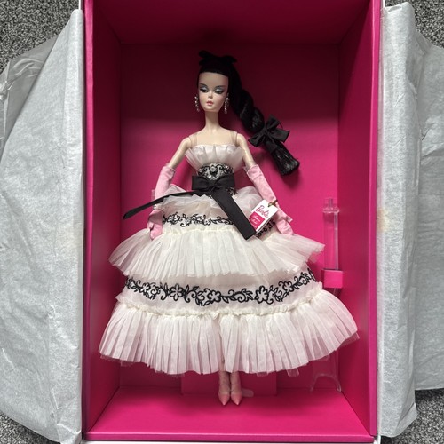 Barbie signature silkstone - barbie,