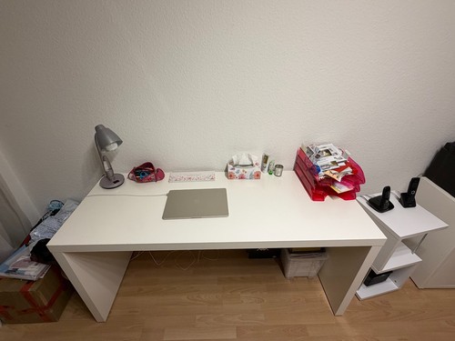 Schreibtische und bücherregal - schreibtische,