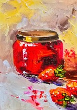 Marmeladenglas und Erdbeeren