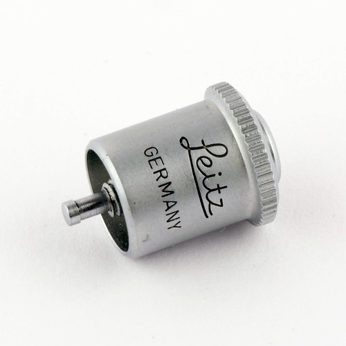 Leica soft release - release, button