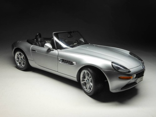 Kyosho bmw 18 scale - z8,