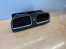 5K0815735  Original Öffnungen Lüftung Zentral Armaturenbrett VW GOLF VI 