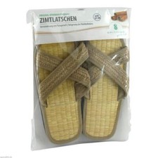 ZIMTLATSCHEN mit Kreuzriemen