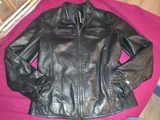 Jacke Damen Gr. 38.                K2