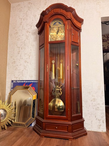 Große standuhr aus mahagoni - standuhr,