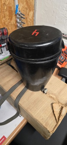 Behälter für gasmasken - ,