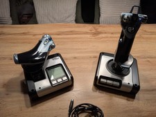 Saitek X52 Flight Control System, Schubregler und Stick-Flugsimulation
