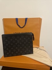 Louis Vuitton Pochette Voyage