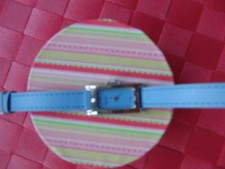 NEU! HUMMEL GERMANY Damen Armbanduhr hellblaues Leder-Wickelarmband Länge: 40 cm