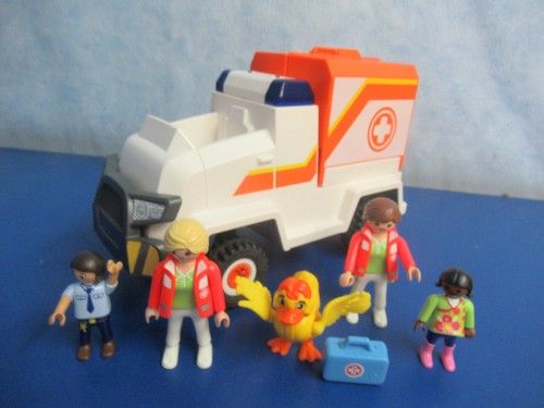 70916 krankenwagen duck - krankenwagen,
