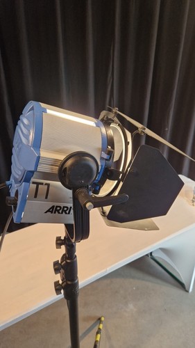 Arri true blue 1000w - arri, t1