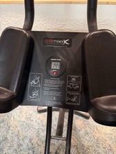 Fitness-Trainer für Bauch