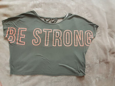 weites und kurzes T-Shirt, New