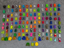 138 x Gogo Crazy Bones Figuren - ohne doppelte - viele Glitzerne - Vintage 90er
