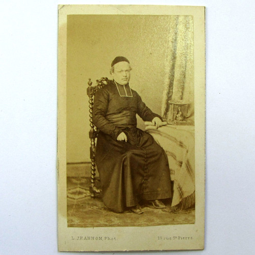Cdv priester soutane um - in,