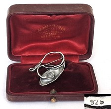 Stilvolle Brosche 925er Silber