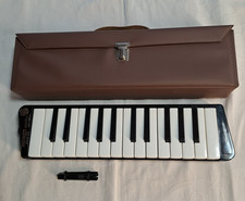 Hohner piano 26 Melodica Made