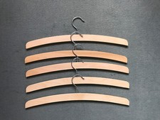 5 St. Holz Kleiderbügel Garderobenbügel für Kleiderschrank / Garderobe 