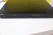 Yamaha DVD -S557 DVD-Player