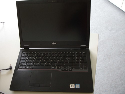 Fujitsu lifebook e559 - fujitsu,