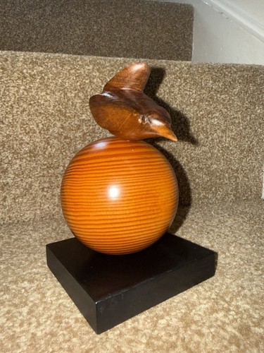 Geschnitzte holzfigur figur - geschnitzte,