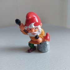 Überraschungsei Figure Zunft der Zwerge  1992 Steinmetz Meißel