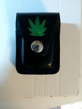 Lederetui Cannabis Blatt für